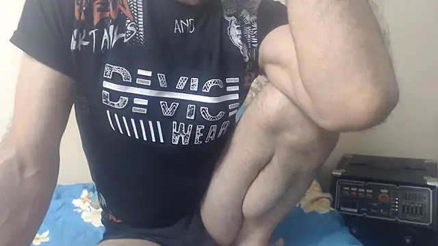 yvesstorm1 webcam