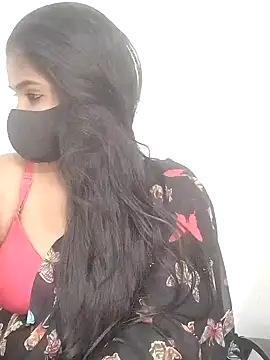 Tamil_Azhaghi webcam