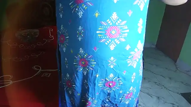 BengaliQueenStar webcam