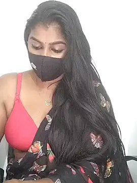 Tamil_Azhaghi webcam