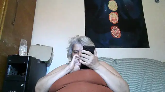 ExquisiteMature webcam