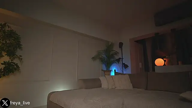 freyacherie webcam