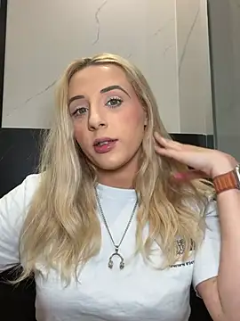 Strongqueen live sex cam