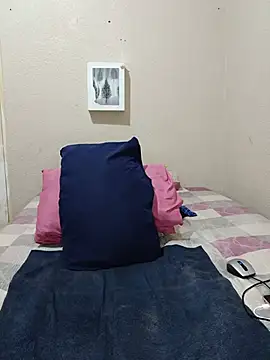 FreakyAngel3X webcam