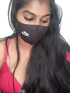 Tamil_Azhaghi webcam