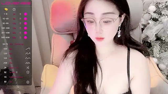 Monica-666888- webcam