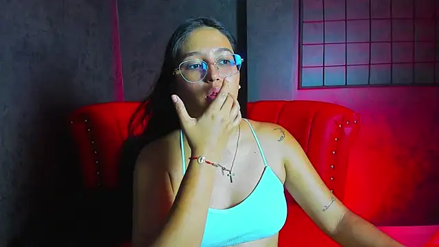 Janett_Moore webcam