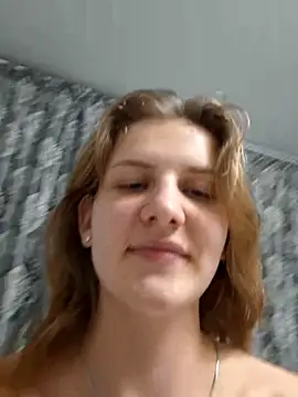mooniekiss webcam