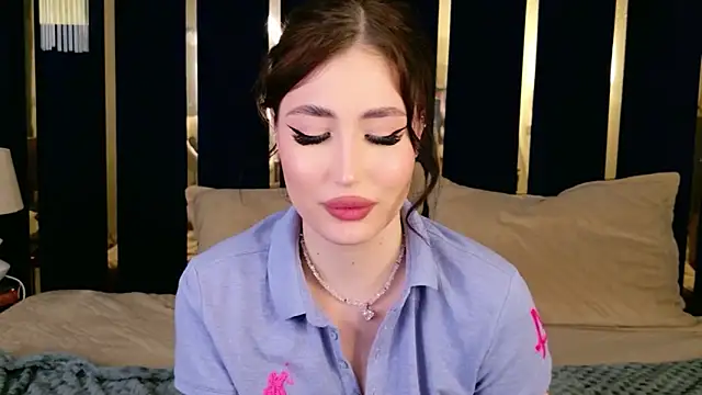 EmmaLawrens webcam
