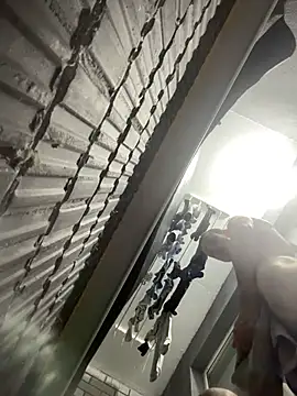 LeslyJouretdy webcam