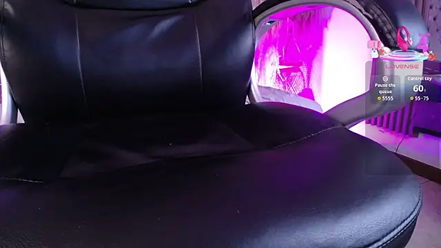 Lizza_Jones webcam