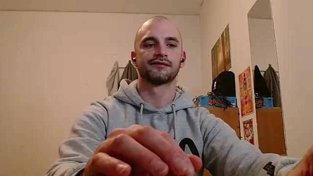 oskarbreno - OskarBreno's free webcam - UK Sex Cams