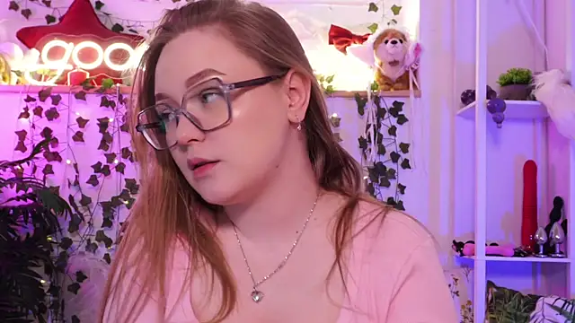 MonicaAsis webcam