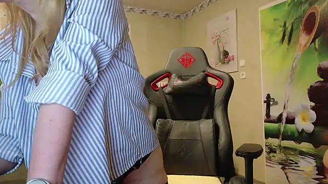 HotLana69 webcam