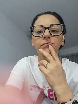 bruneta_sexy23 webcam