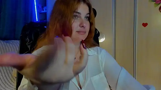 CoraSwon webcam