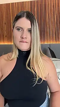 EmiilyAdams_ webcam