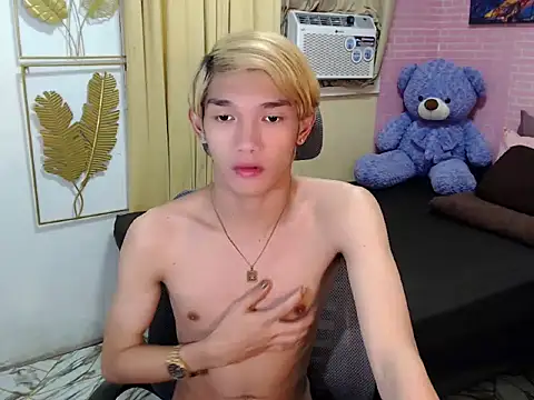 urasian_john18 webcam