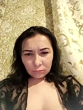 Mia24Blove webcam