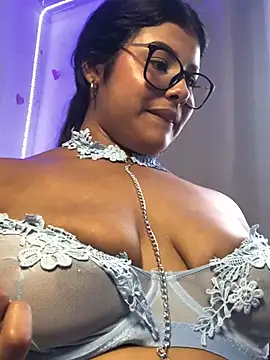 AnaBrowmn webcam