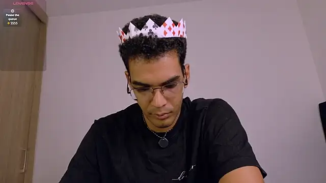 Pikashu7u7 webcam