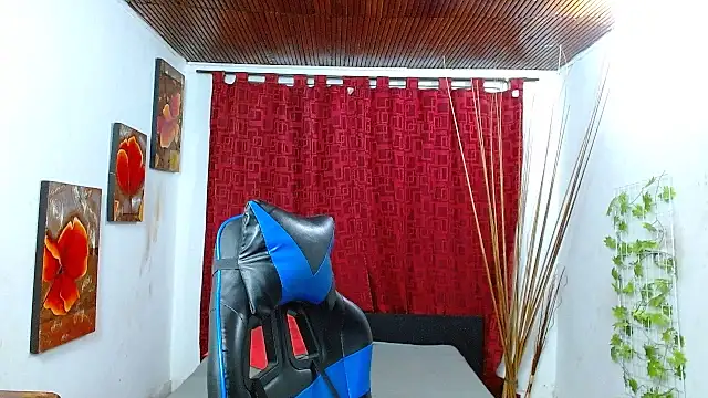 milo018 webcam