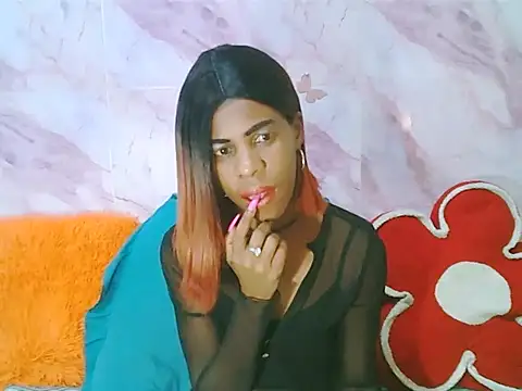 EbonySweetPeach webcam
