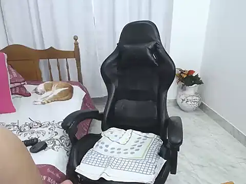 yeslluisa webcam
