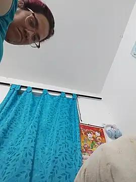 karlythoth@xh webcam