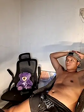 Felix_Asher webcam