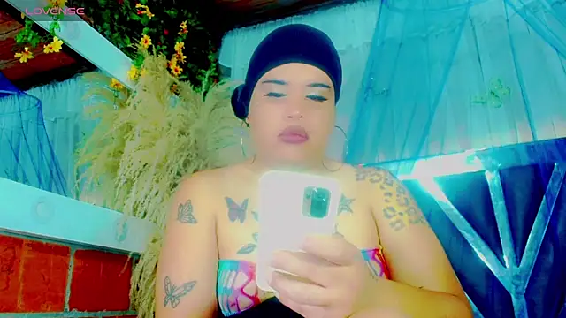 nauthyvalentina webcam