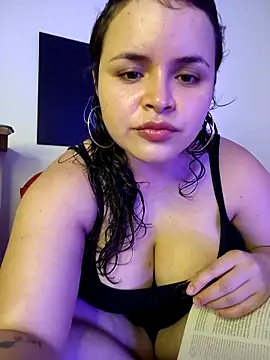 SeleneLuminari8 webcam