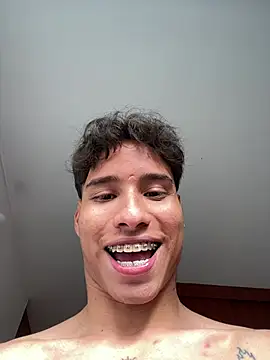 NelModel1 webcam