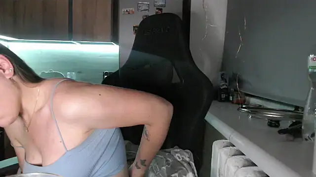 delightful_sofi webcam
