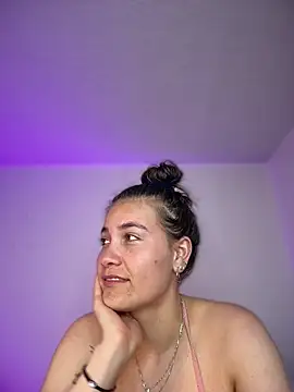 aurora_divine webcam