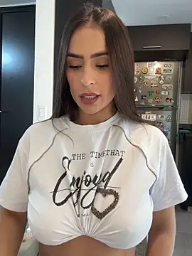 Mau_White webcam