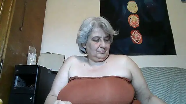 ExquisiteMature webcam