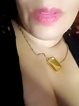 Naughty-Yousra webcam