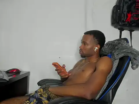 Kofi_exotic_2 webcam