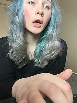 AlexaGudz webcam
