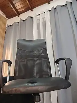 Oliver_bigblack_cock webcam