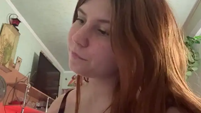 EmmaLovelyBB webcam