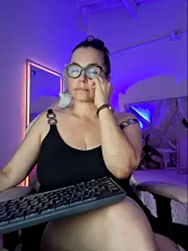 MariaPau_83 webcam