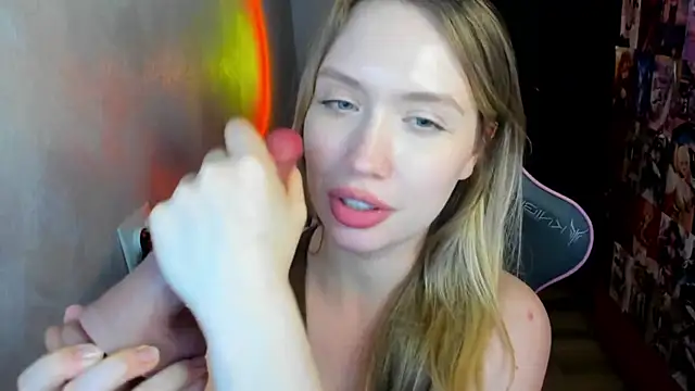 NicoleRiccii webcam