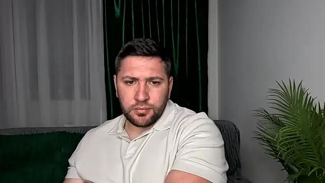 Gold_Alpha_Boy webcam