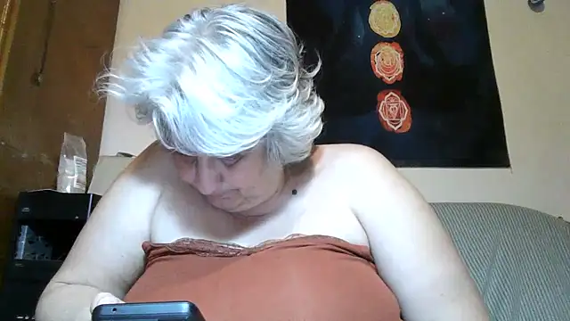 ExquisiteMature webcam