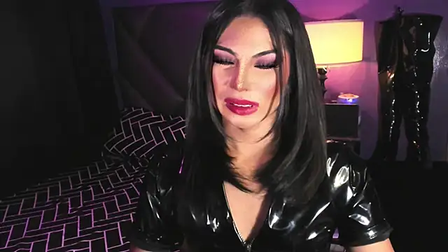 MaxxineMorenaTs webcam