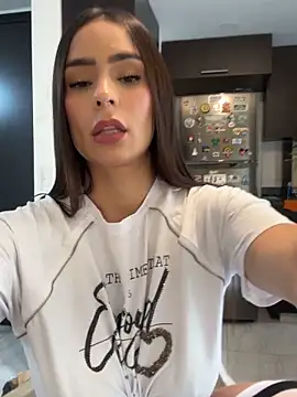 Mau_White webcam