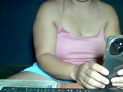 MommyKaye30 webcam