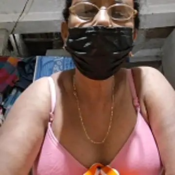 Riya45326 webcam